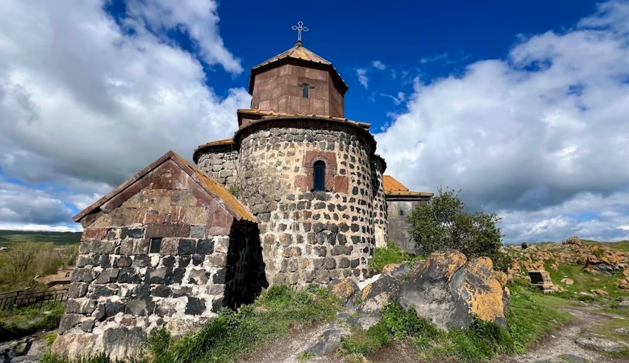 Best of Armenia Day Tour – Garni, Geghard, Sevan & Dilijan From Yerevan
