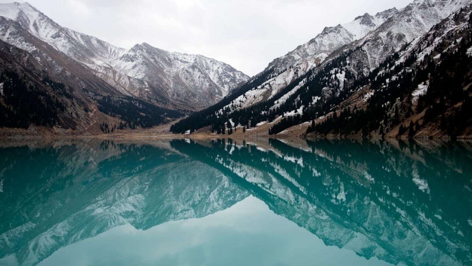 From Tashkent: Tian Shan Mountains and Charvak Lake Day Trip