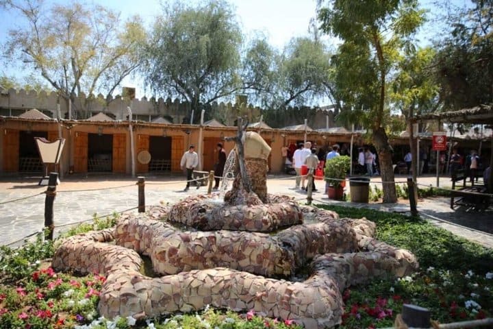 Dubai Premium Abu Dhabi Full Day Sightseeing Tour — photograph 2