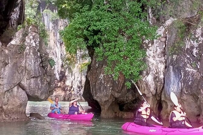 Krabi kayak at Ao Thalane — photograph 2