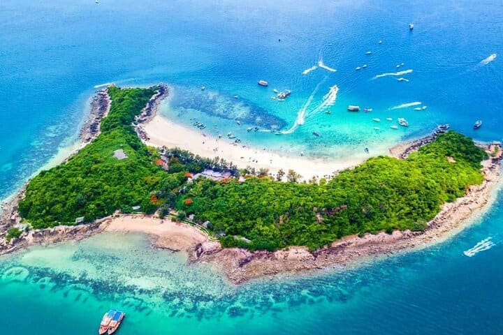 Pattaya Coral Island Join Tour with Lunch — photograph 3