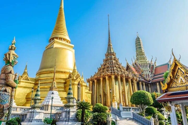 Three Temple River Cruise with Wat Pho, Wat Arun and Wat Rakhang — photograph 2