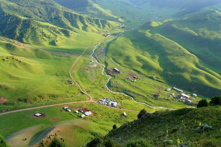 Ala Archa and Chunkurchak Day Tour with Skybridge and Cable Car — photograph 3