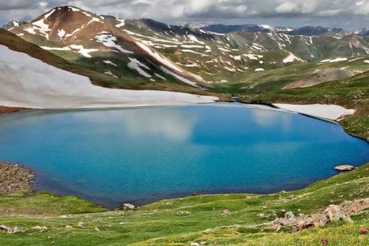 Day Tour to Amberd Fortress Aragats and Kari Lake From Yerevan