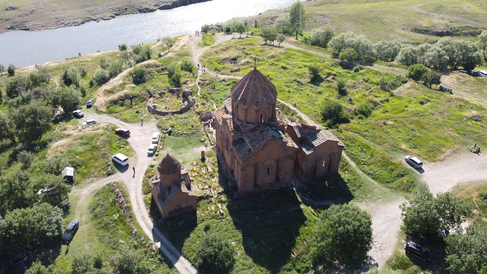 One-Day Tour: Harichavank, Gyumri, Marmashen from Yerevan — photograph 2