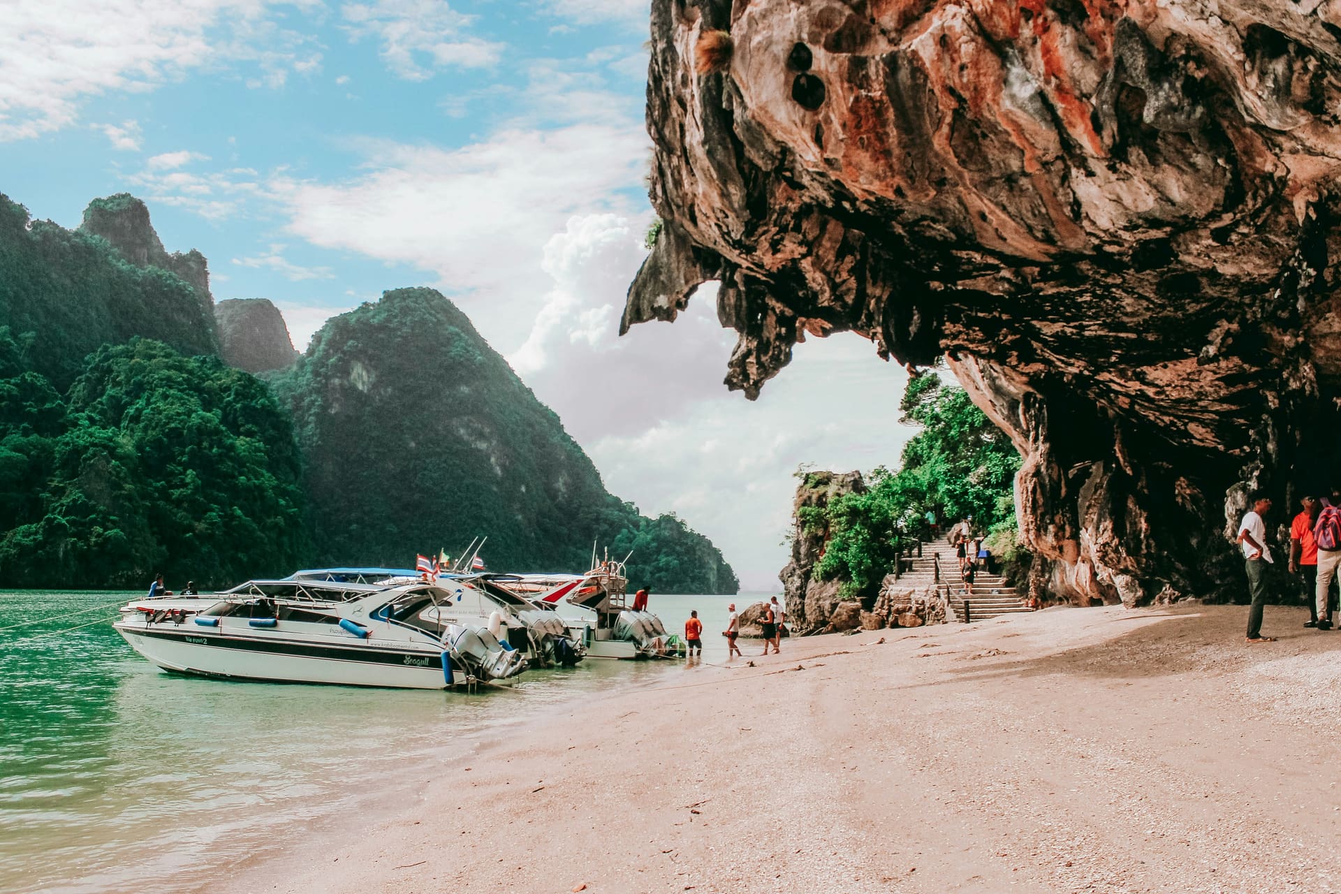 James Bond Island and Phang Nga Bay Tour By Big Boat From Phuket — photograph 5