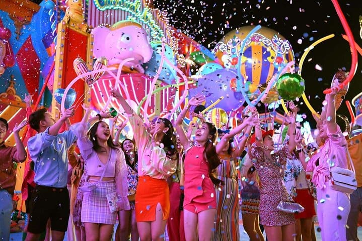 Phuket Carnival Magic Tickets with Optional Buffet Dinner — photograph 4