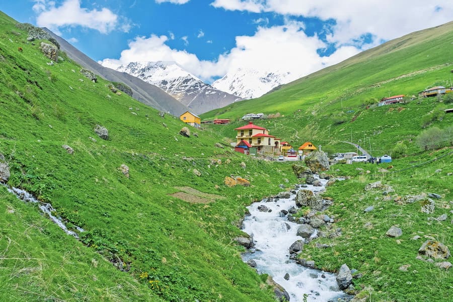 Juta Valley Day Trip with 4WD Transport from Kazbegi — photograph 4