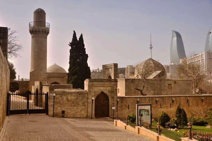 Baku Guided City Tour — photograph 4