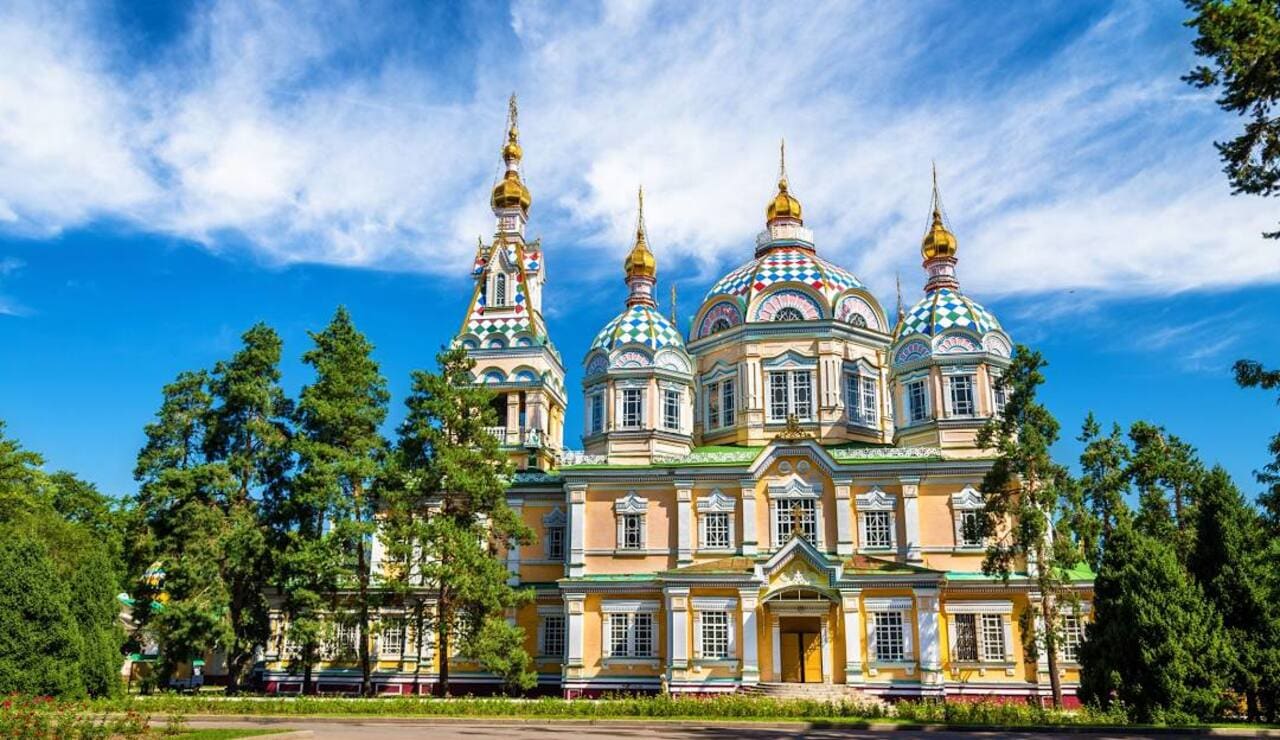 Full Day Guided Almaty City Tour — photograph 2