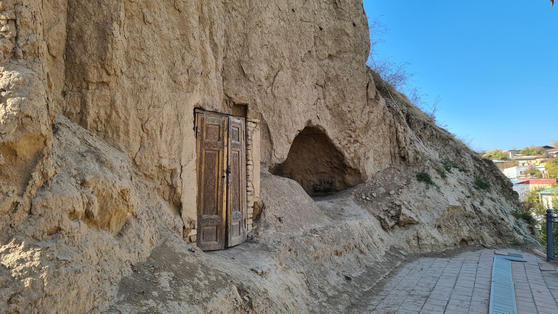 9 Locations in 1 Day: Samarkand Ancient Silk Road City Tour — photograph 2