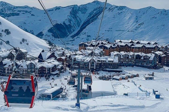 From Tbilisi to Gudauri Ski Resort, Zhinvali, Ananuri Day Trip — photograph 2