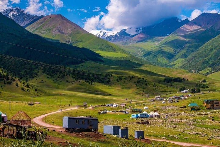 Ala Archa and Chunkurchak Day Tour with Skybridge and Cable Car — photograph 4