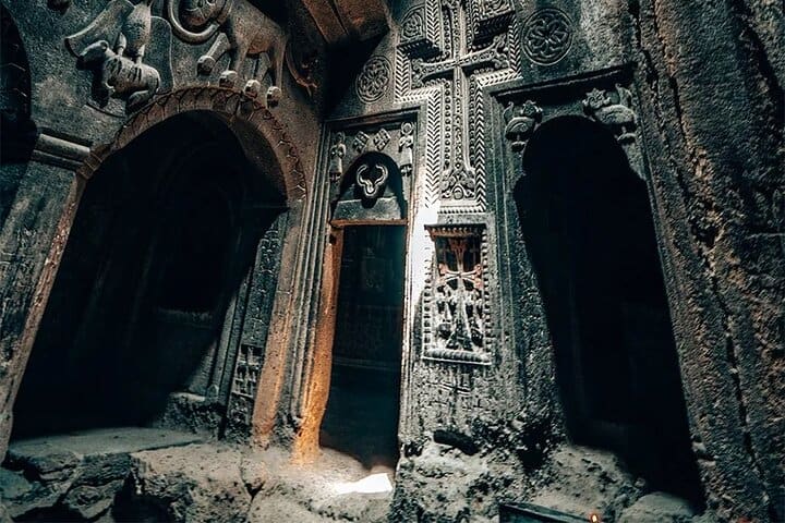 Garni, Geghard, Charent's Arch, Symphony of Stones and LavashBaking