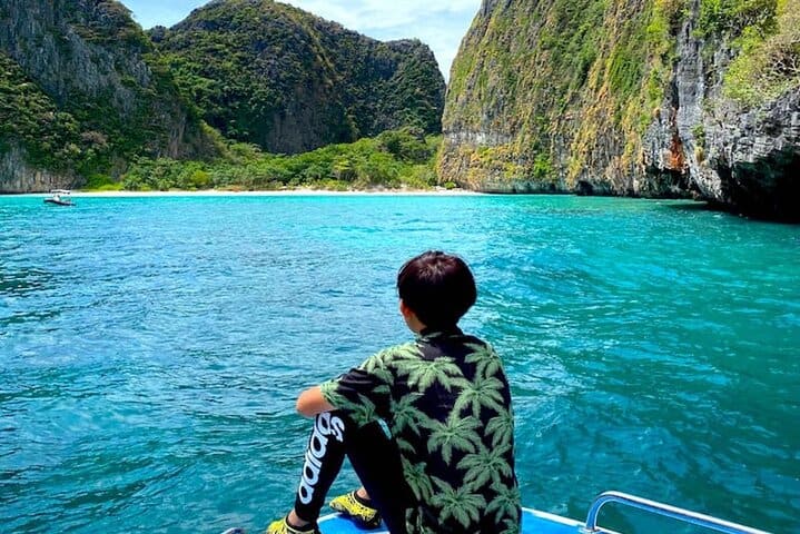 From Phuket Phi Phi Island, Maya Bay and Khai Island by Speedboat — photograph 3