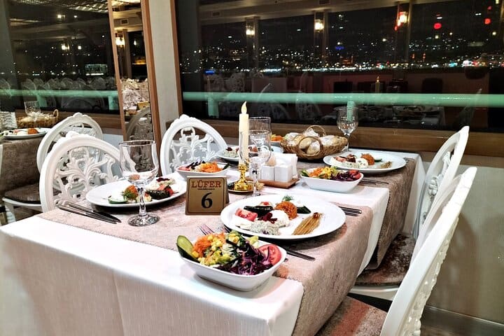Istanbul: Bosphorus Dinner Cruise & Show with Private Table — photograph 5
