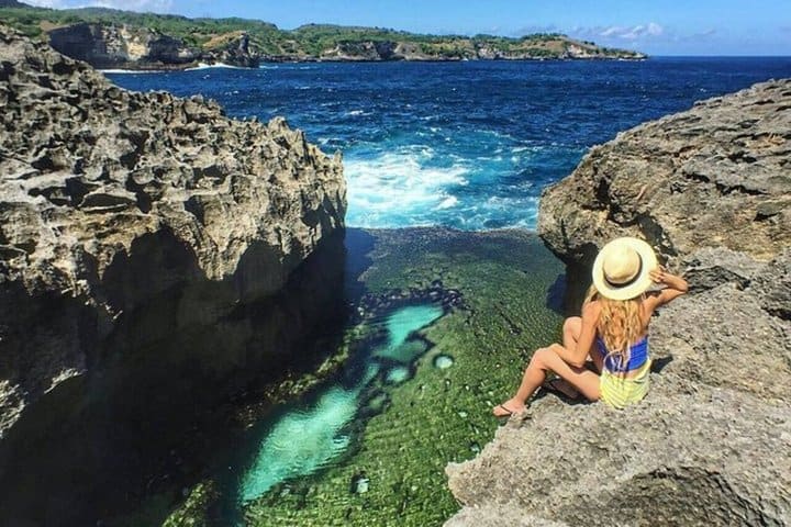 Nusa Penida Day Tour Kelingking Beach Lunch and Transfers — photograph 2
