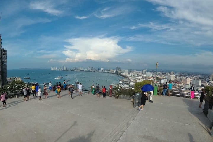 Pattaya City Tour: Big Buddha Hill, Gems Museum and Gallery with Round Trip Transfer — photograph 5