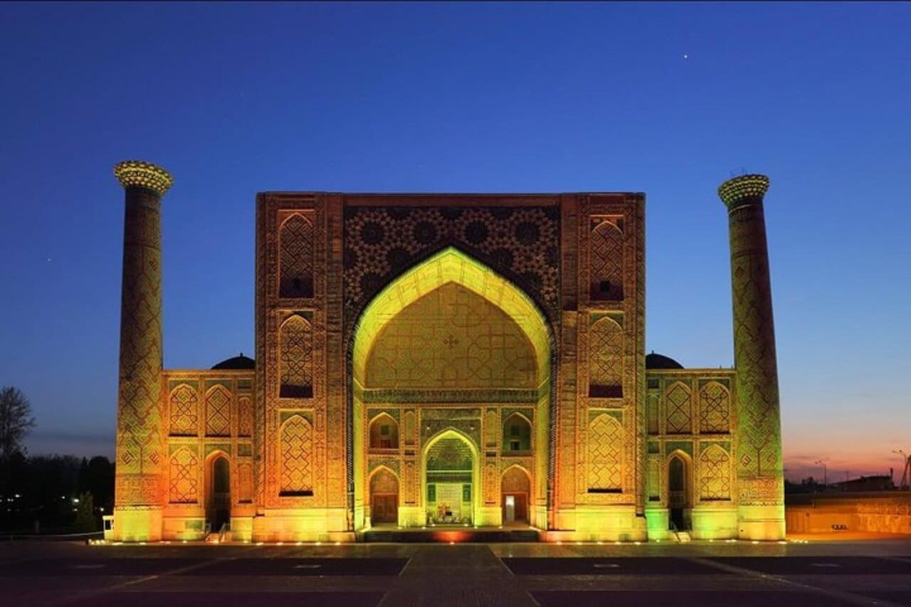 Samarkand Half Day Walking Tour Day / Night Options — photograph 3