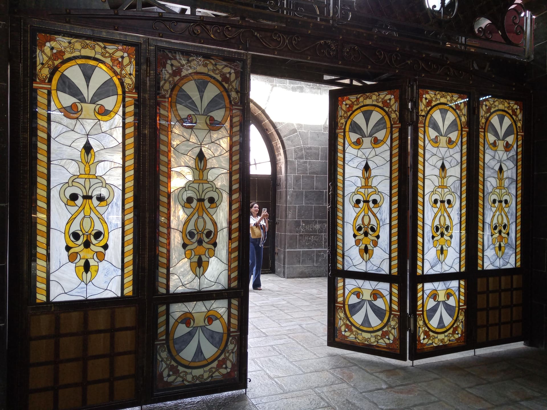 One-Day Tour: Harichavank, Gyumri, Marmashen from Yerevan — photograph 3