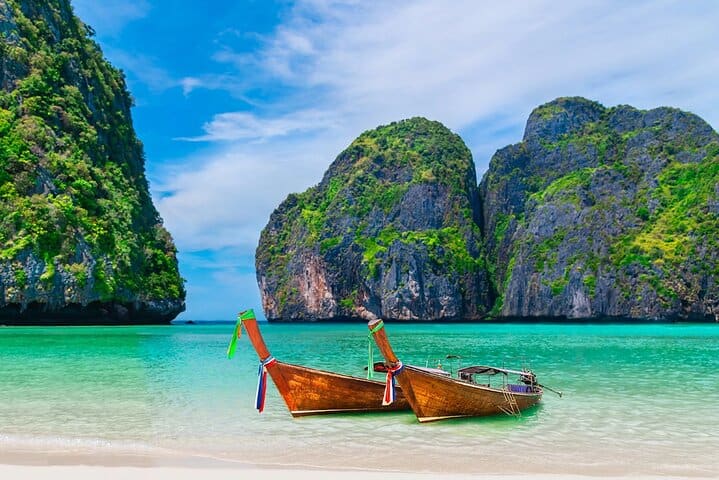 Phi Phi Island Day Trip from Krabi Snorkeling and Lunch Included — photograph 4