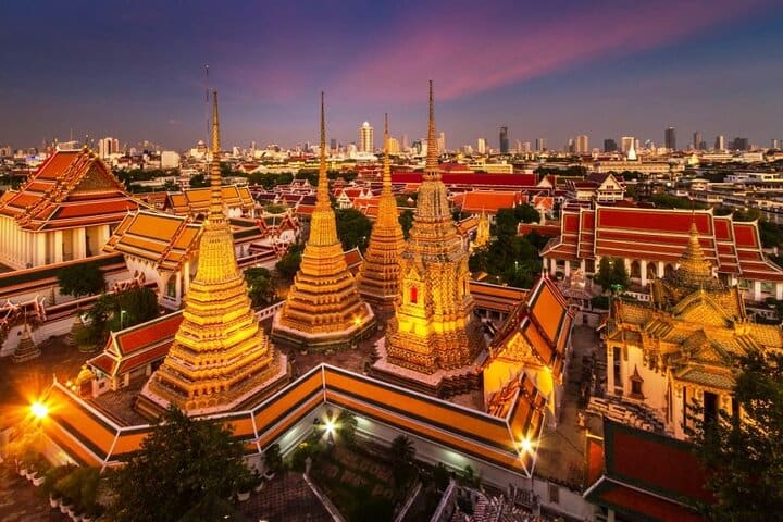 Bangkok After Dark Tuk-Tuk Temples, Markets and Street Food — photograph 5