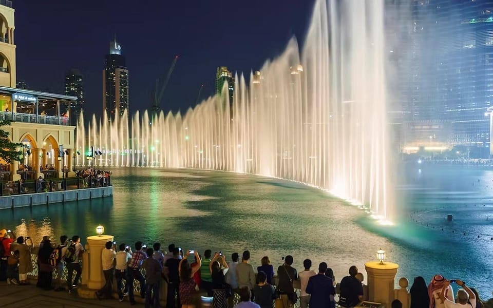 Dubai Fountain Boardwalk Entry Ticket — photograph 4