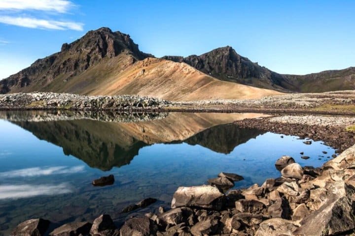 Day Tour to Amberd Fortress Aragats and Kari Lake From Yerevan