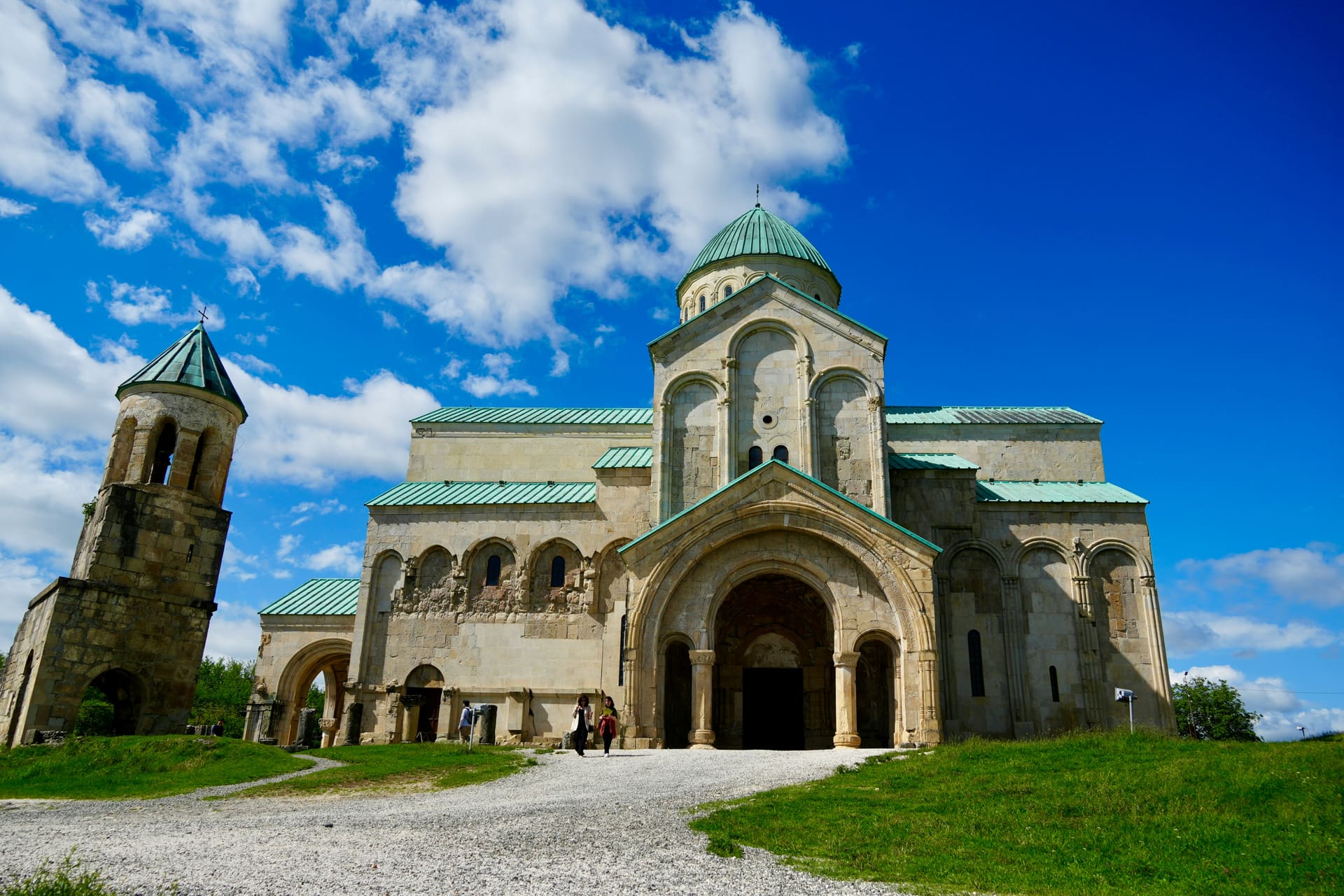 From Kutaisi: Bagrati Cathedral, Motsameta, and Gelati Monastery Day Tour