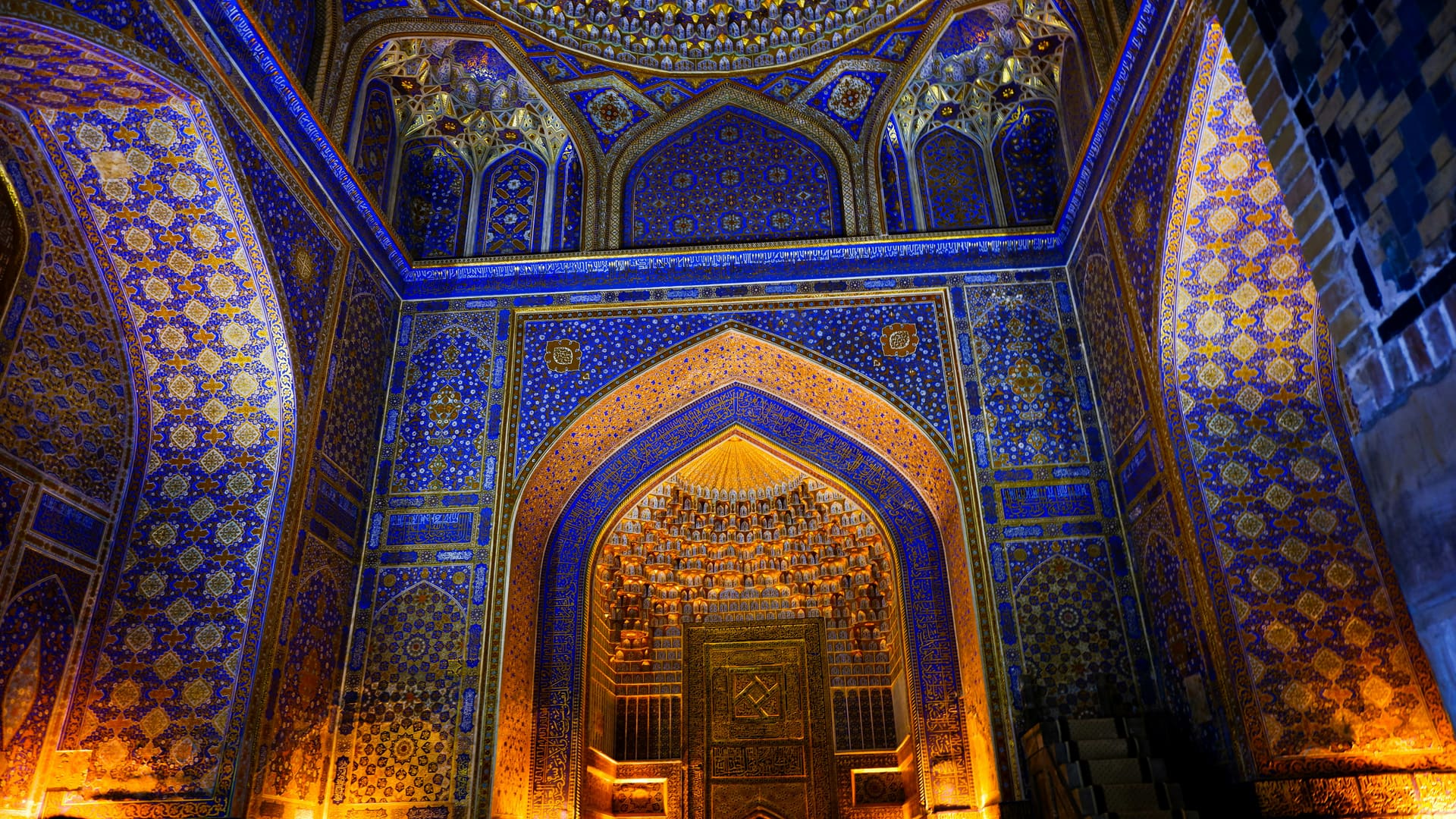 Samarkand Half Day Walking Tour Day / Night Options